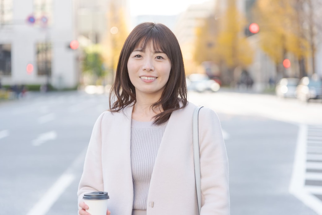 仕事帰りの女性