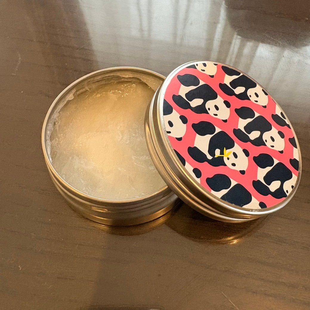 練り香水が完成したところ