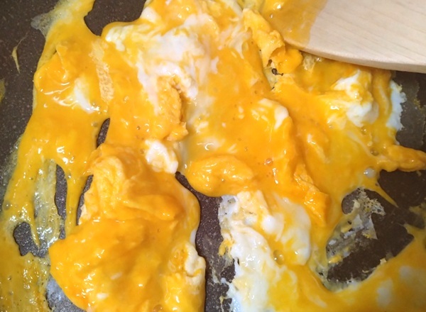 卵を半熟状にする