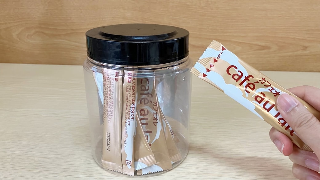 スティック飲料をまとめて収納