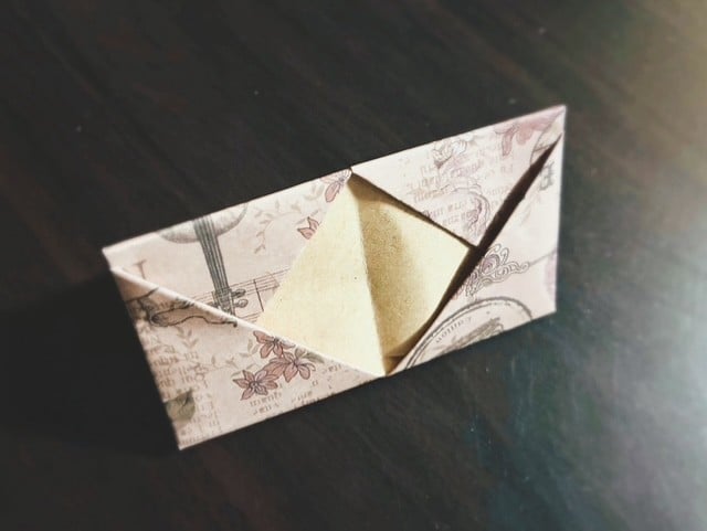 折り紙で写真立て