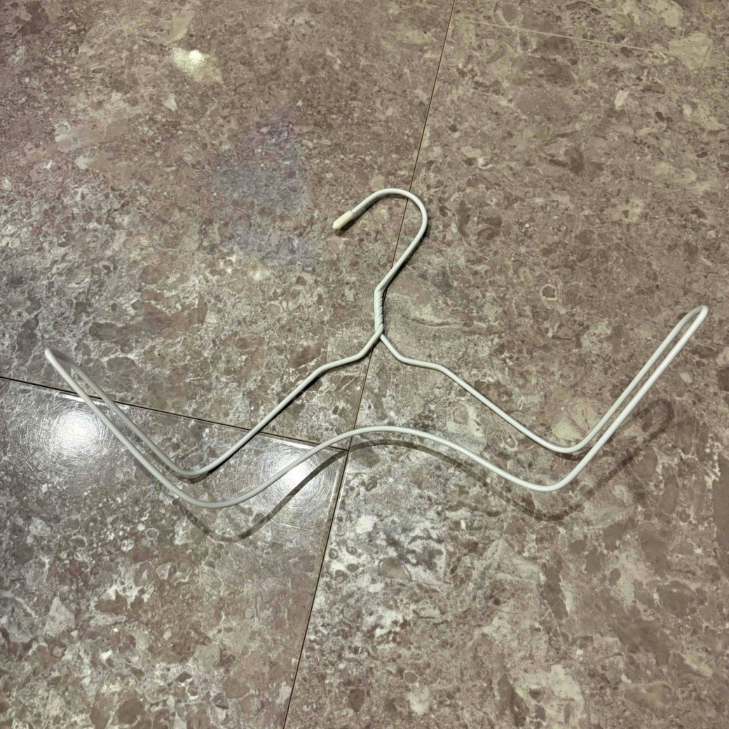 左右を外側に曲げたところ