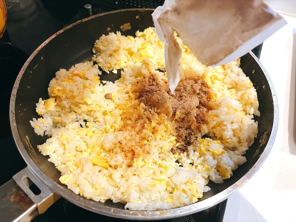 だしパックは1袋すべて入れる