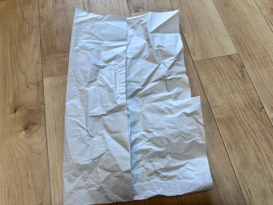 左から3分の1折り曲げたところ