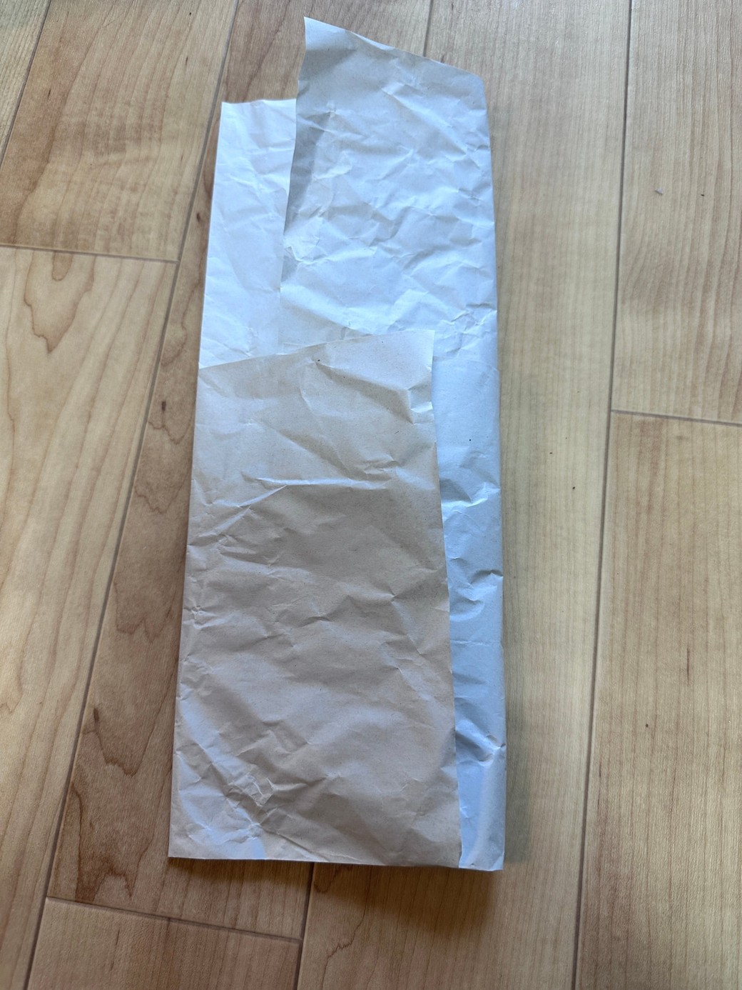 緩衝材を折ったところ