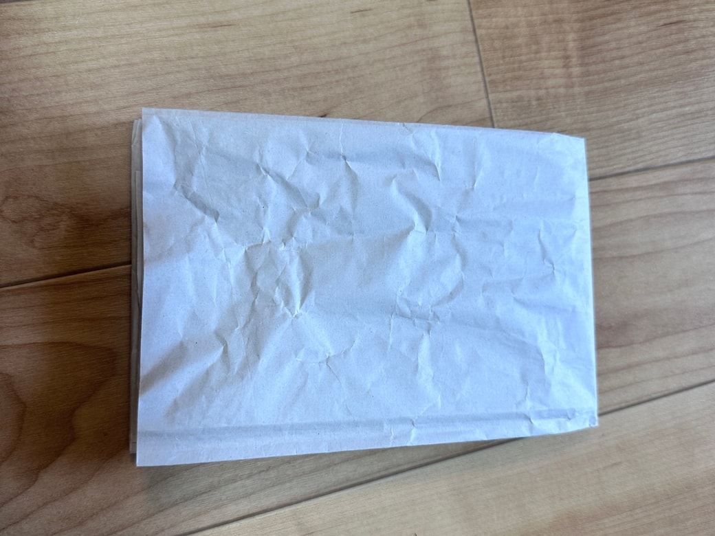 ポケットに上部を入れ込んだところ