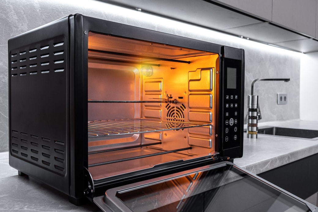 NG①電源がついたまま掃除する