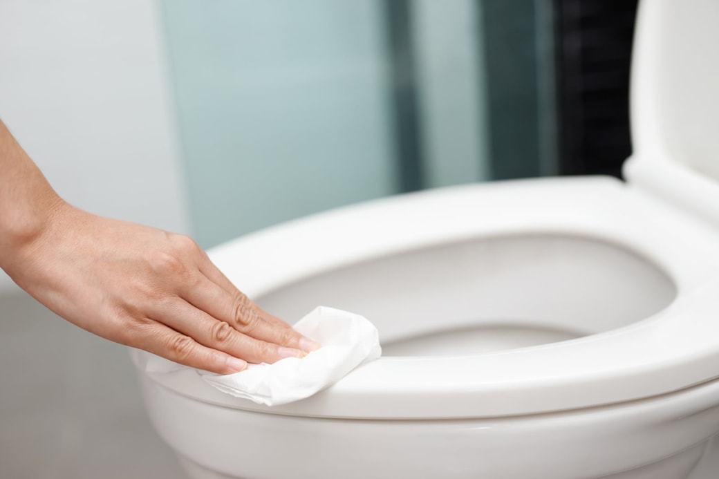 NG使ったトイレ掃除シートをまとめて流す