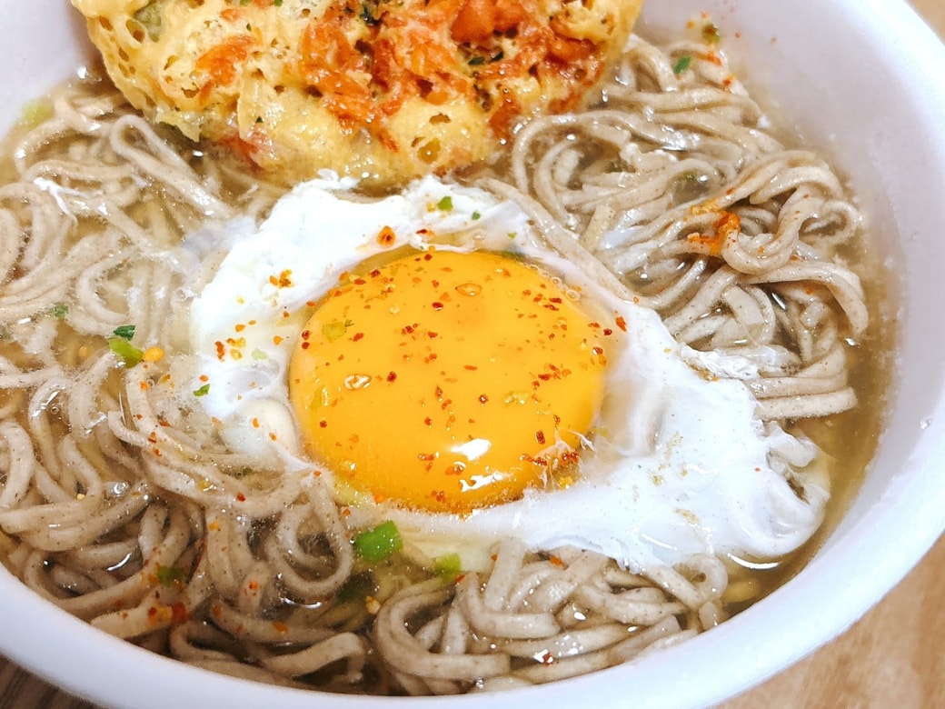 卵の白身はふわふわ、黄身はとろとろ