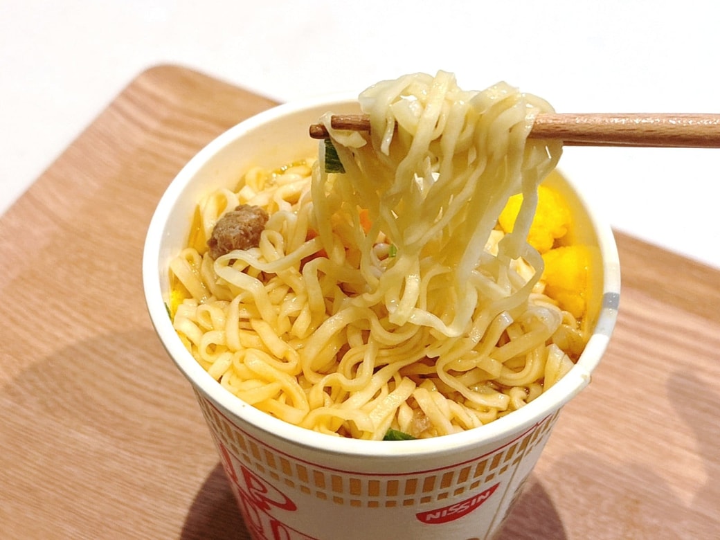 酢の酸味とラー油の辛味が食欲そそる