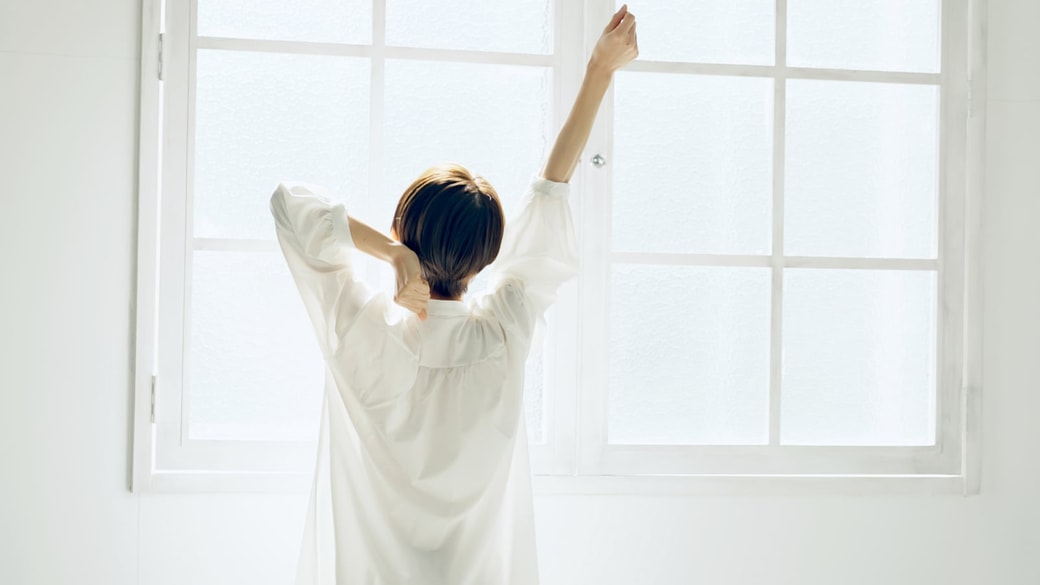 リラックスする女性
