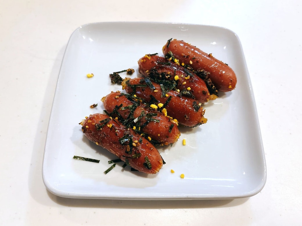 できあがった「ウインナーのりため炒め」