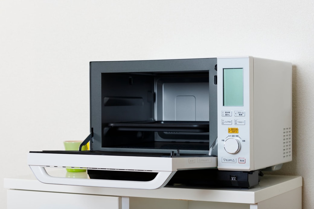 NG①電子レンジを壁にぴったりくっつけて置く