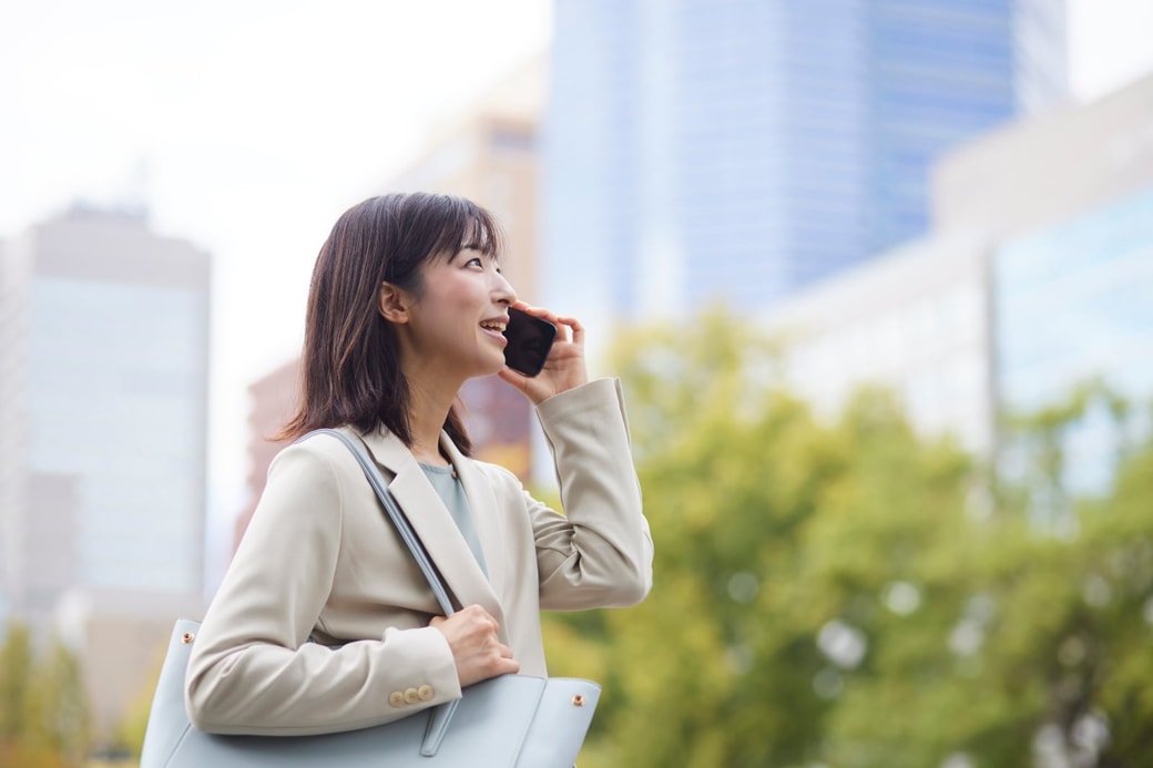働く女性