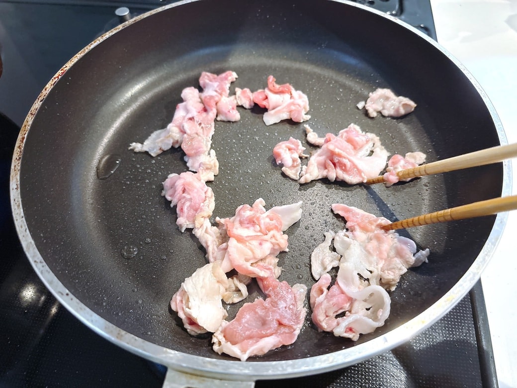お肉は先に炒める