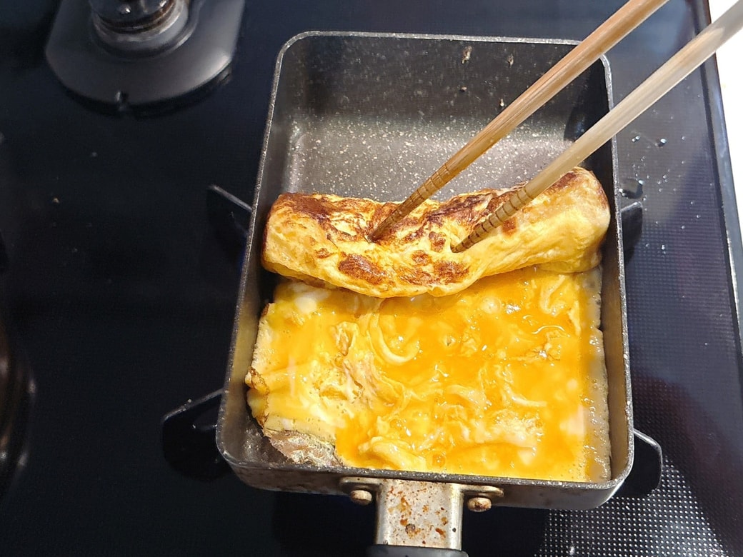 卵液は3回に分けると焼きやすい