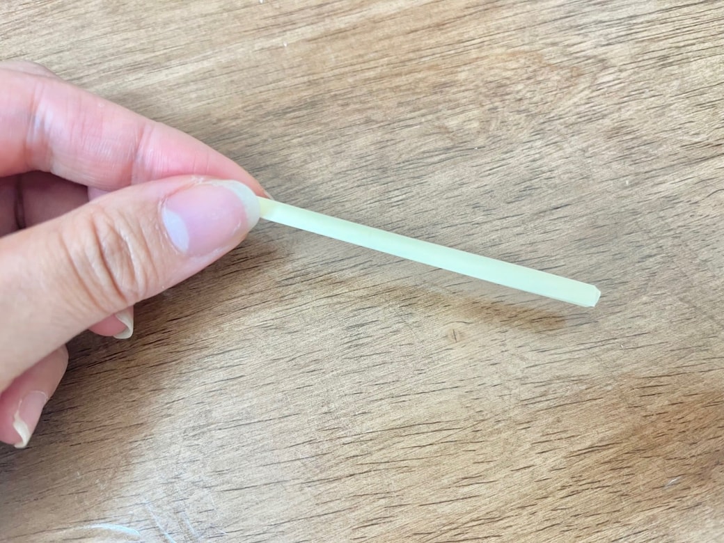 のりの粘着力でそのままピタッと固定