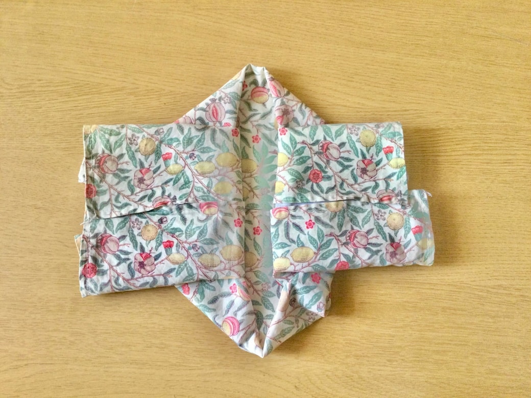 テーブルナプキンを折る