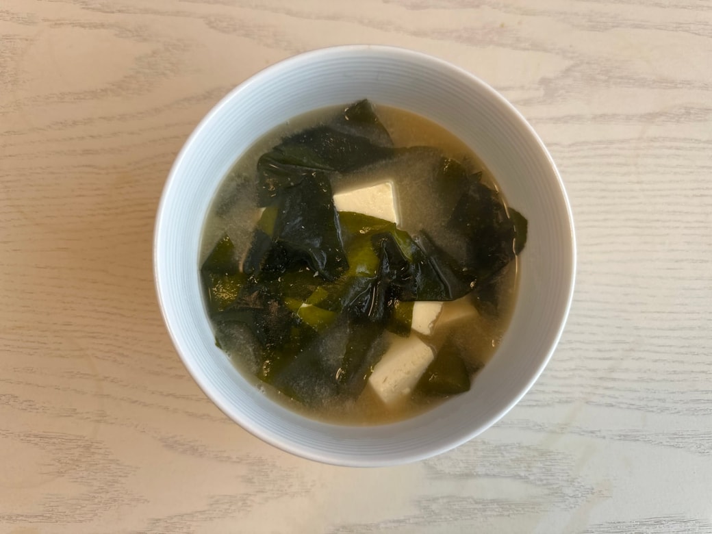 ピーナッツバターを入れた味噌汁