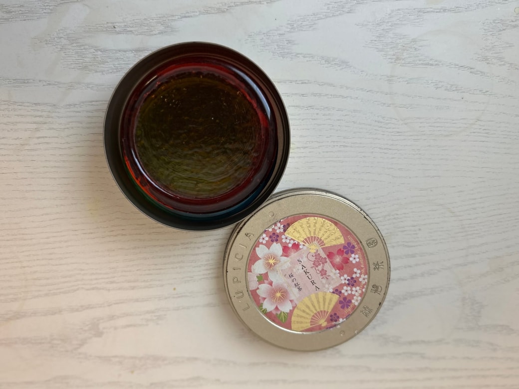 ルピシアの空き缶に入ったコースター