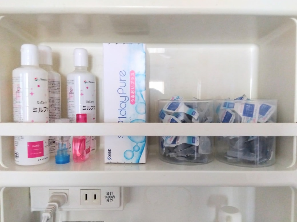 綿棒の空き容器を活用した洗面収納