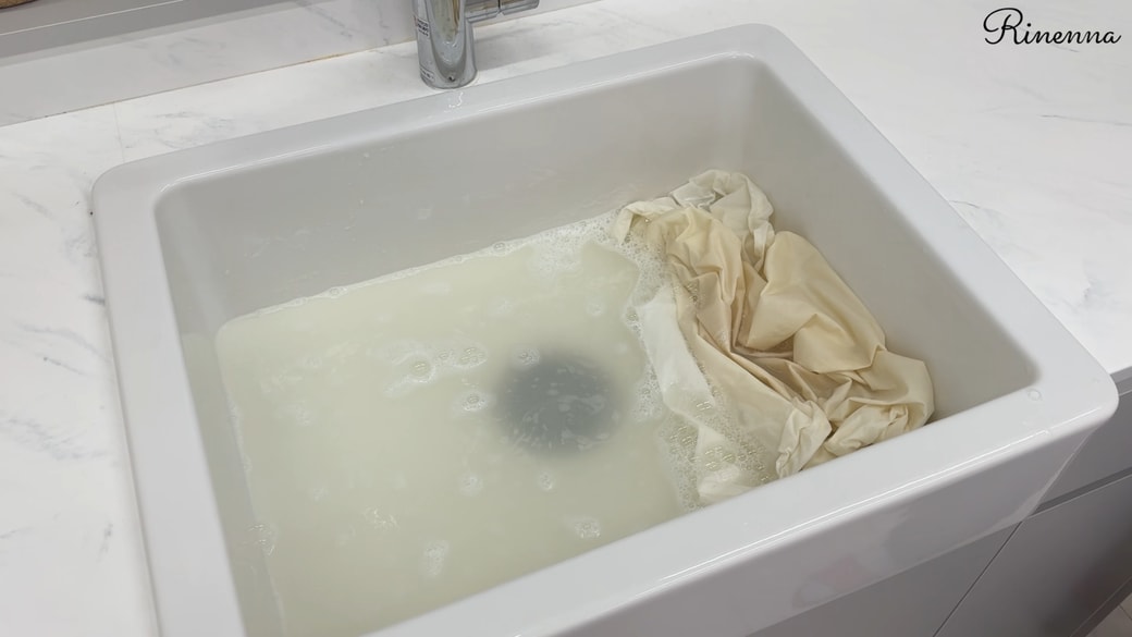 枕カバーから出た汚れ