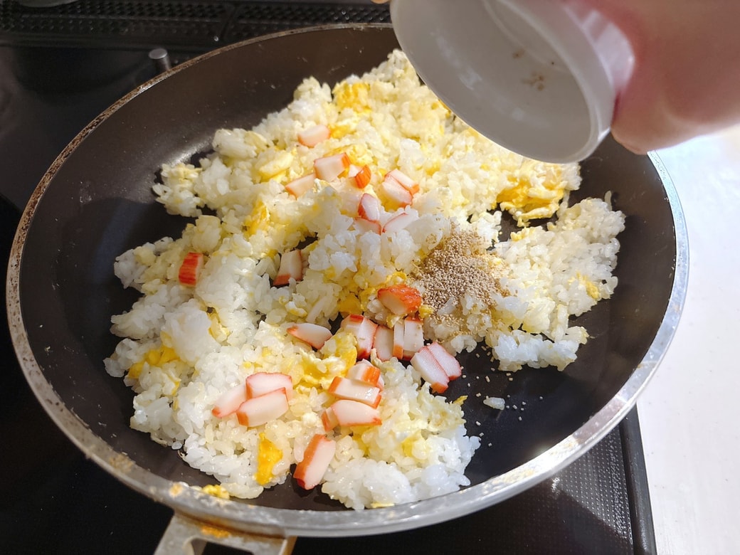 ほんだしと塩こしょうで味付け