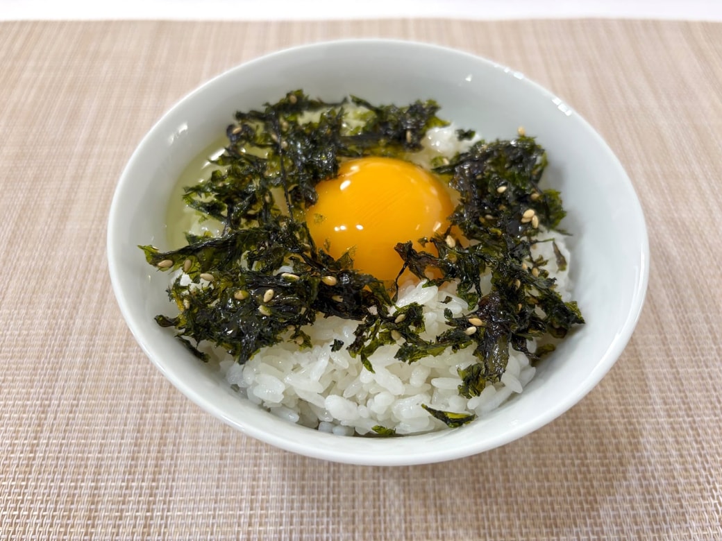 韓国のりをのせる