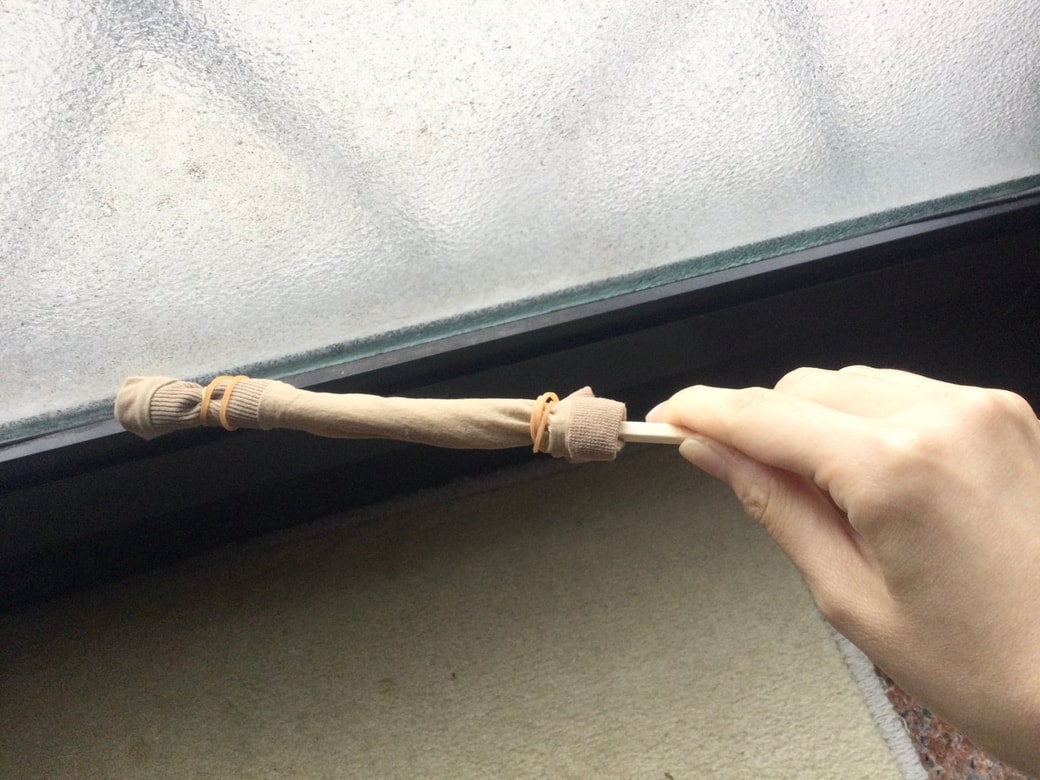 ストッキングをはたきとして活用