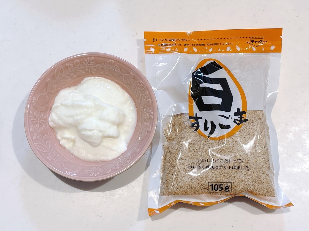 すりごまとヨーグルト