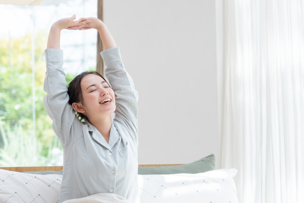 起床した女性