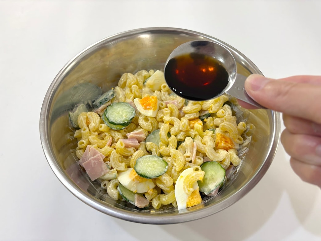 めんつゆを大さじ1加える