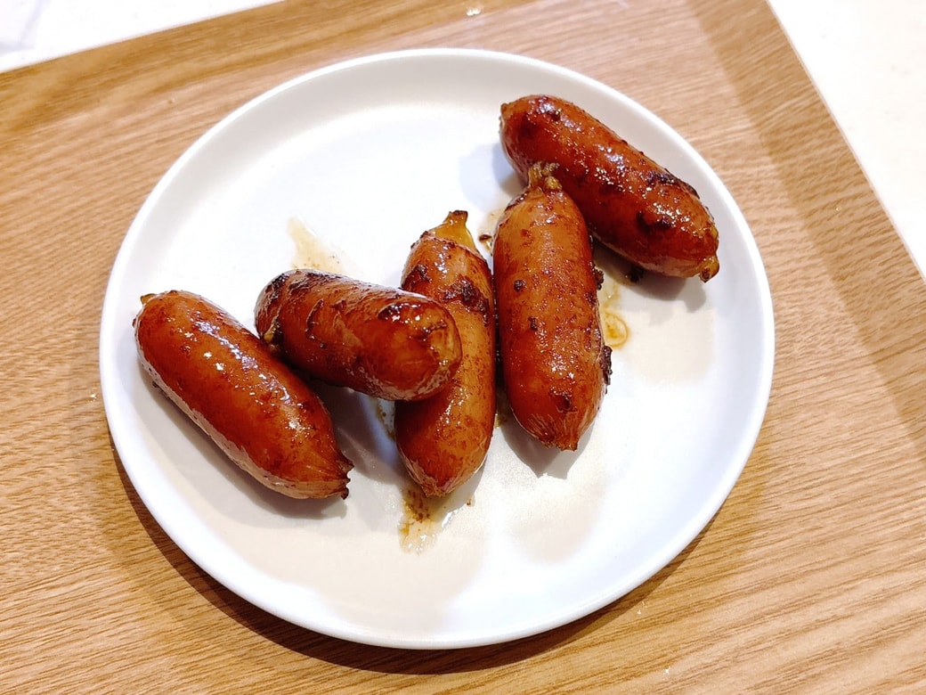 甘辛い味付けのウインナー