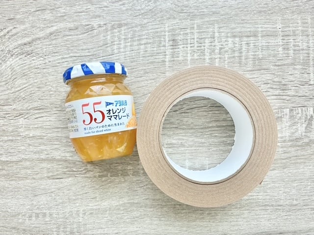 ガムテープ