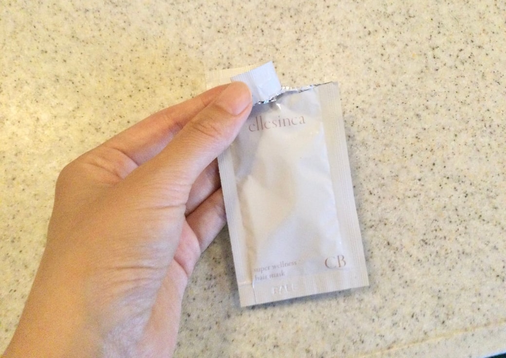 試供品を破って開ける