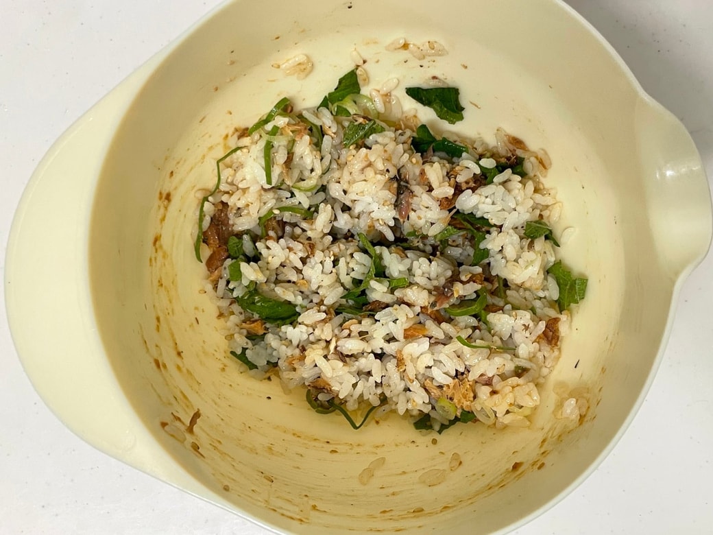 サバの味噌煮缶と大葉の混ぜご飯