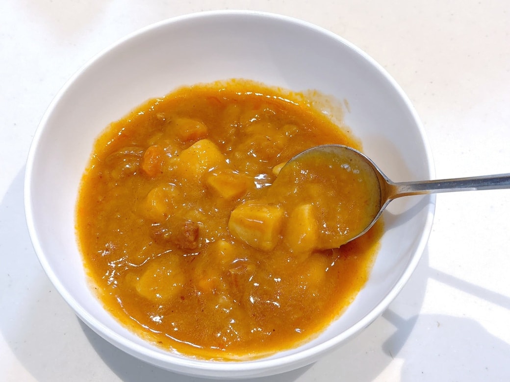 温めたレトルトカレー
