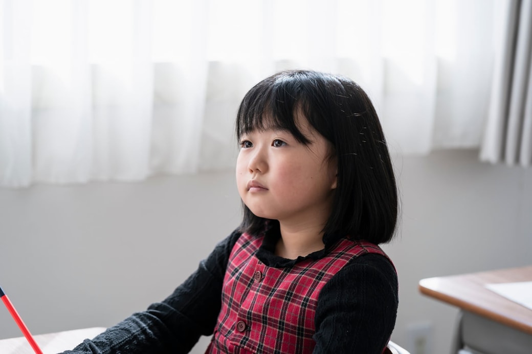 考える子ども