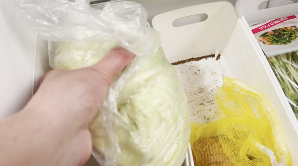 野菜を取り出す