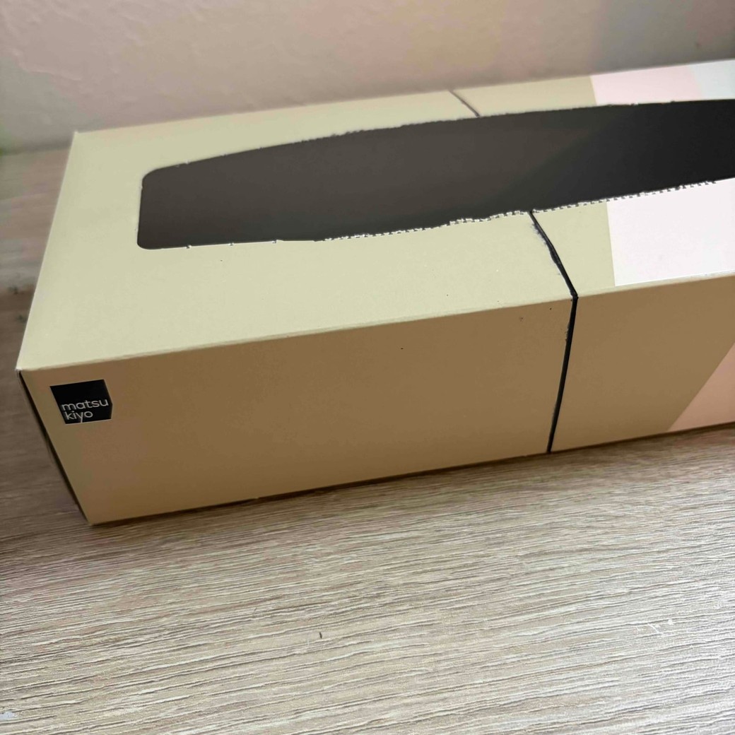 真ん中にマークしたところ