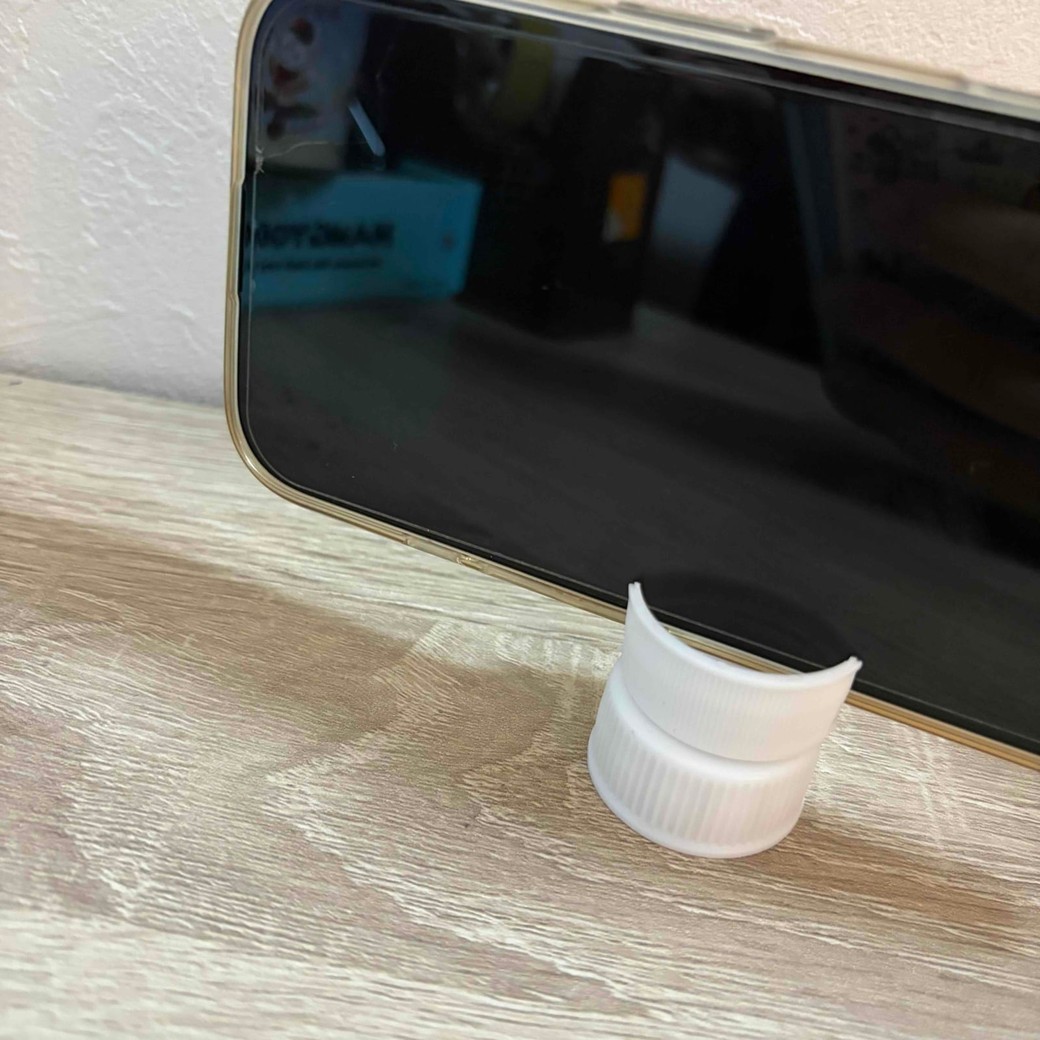 スマホスタンドのアップの写真