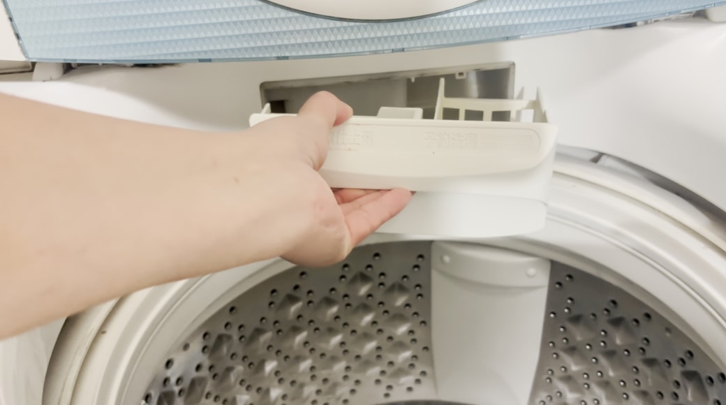 乾拭きをして水気を拭きって戻す