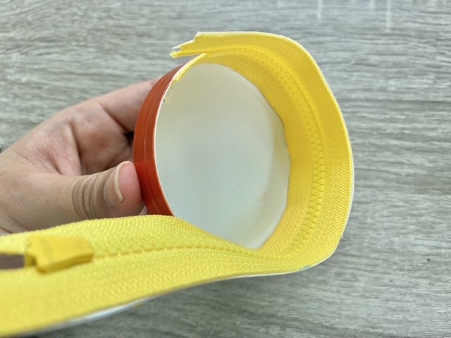 貼る