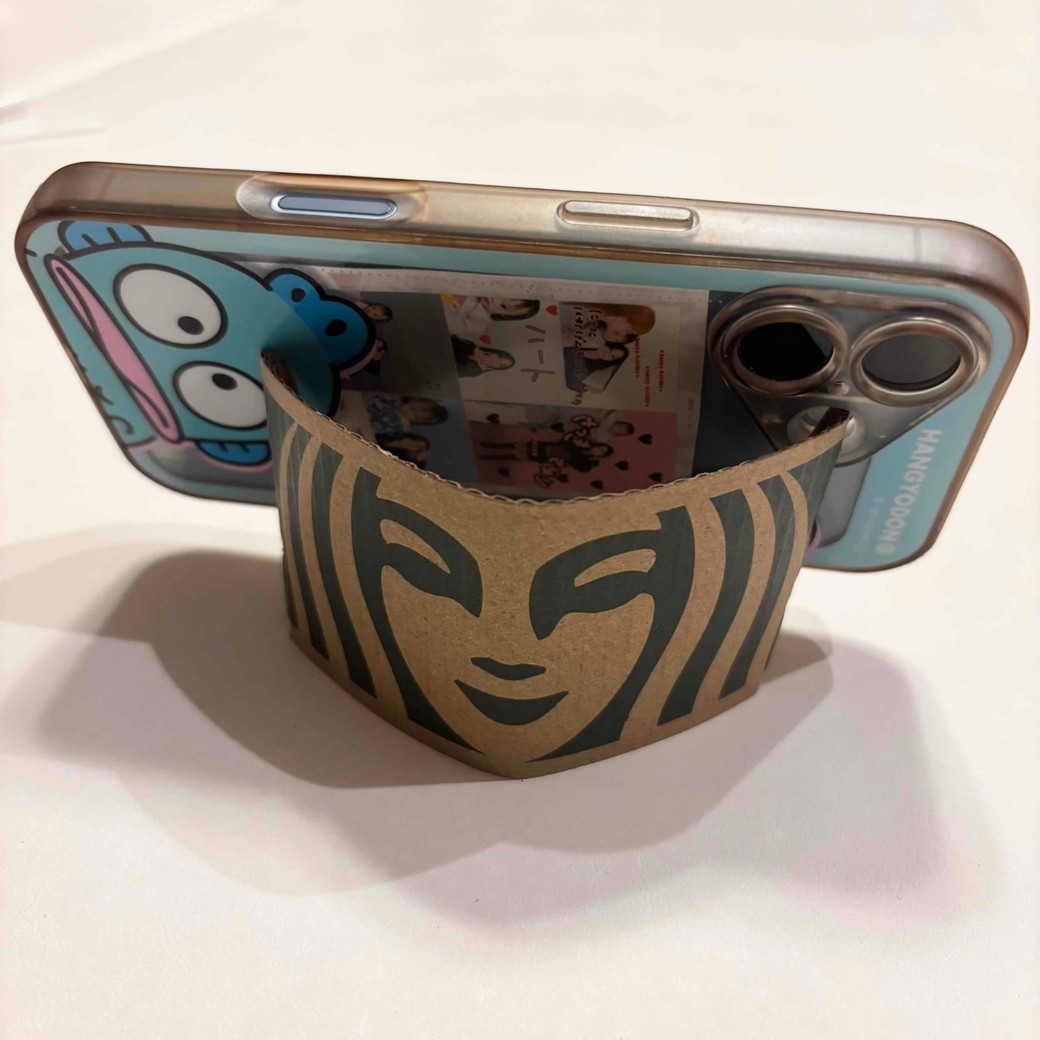 スマホスタンドを裏から見たところ