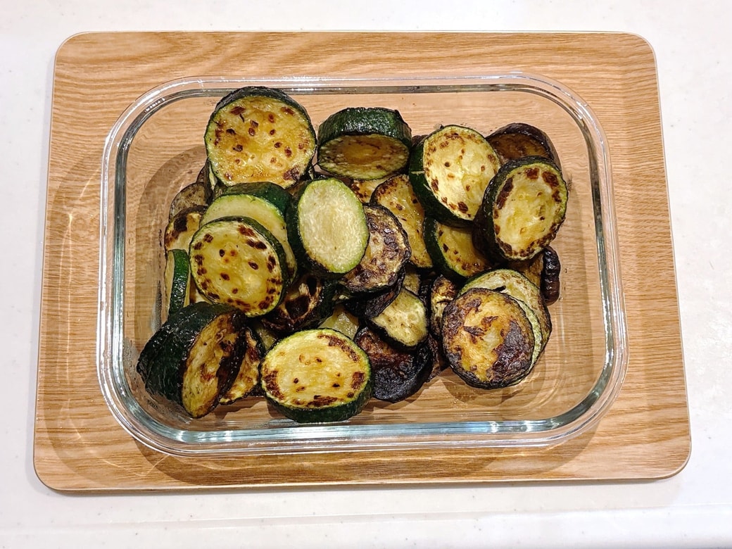 1．ズッキーニのオリーブオイル焼き
