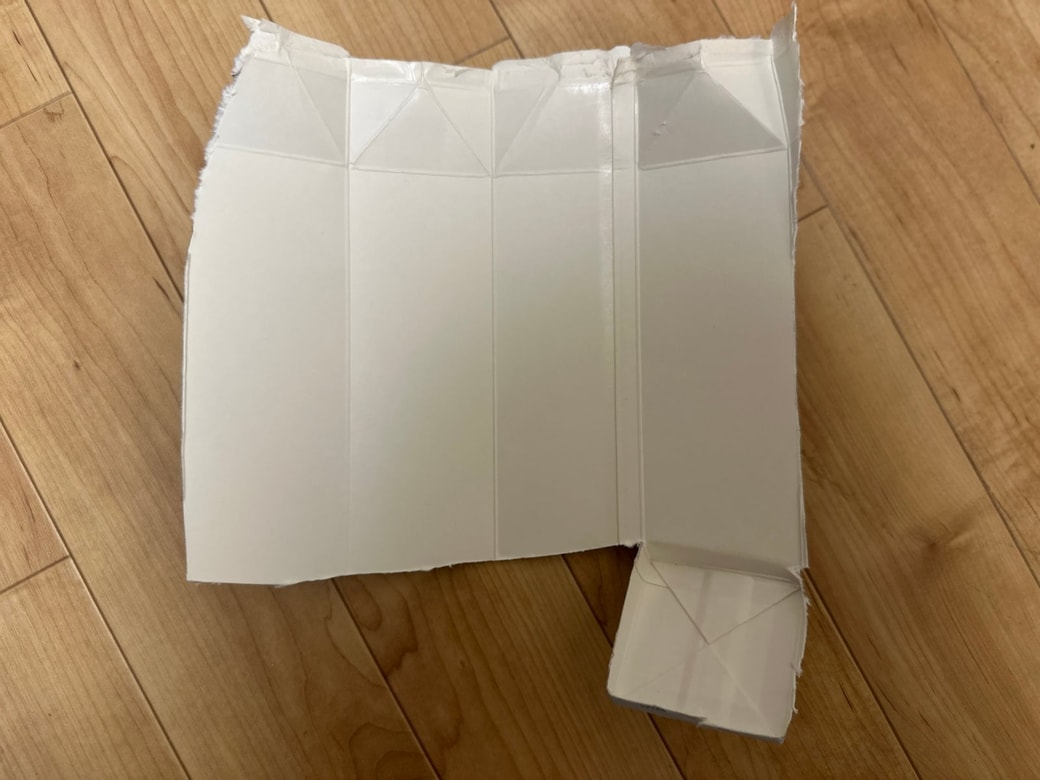 牛乳パックを開いたところ