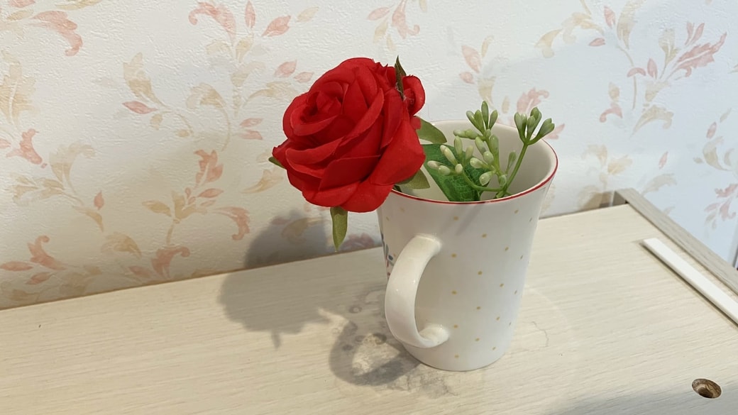 簡易花瓶としてのマグカップ