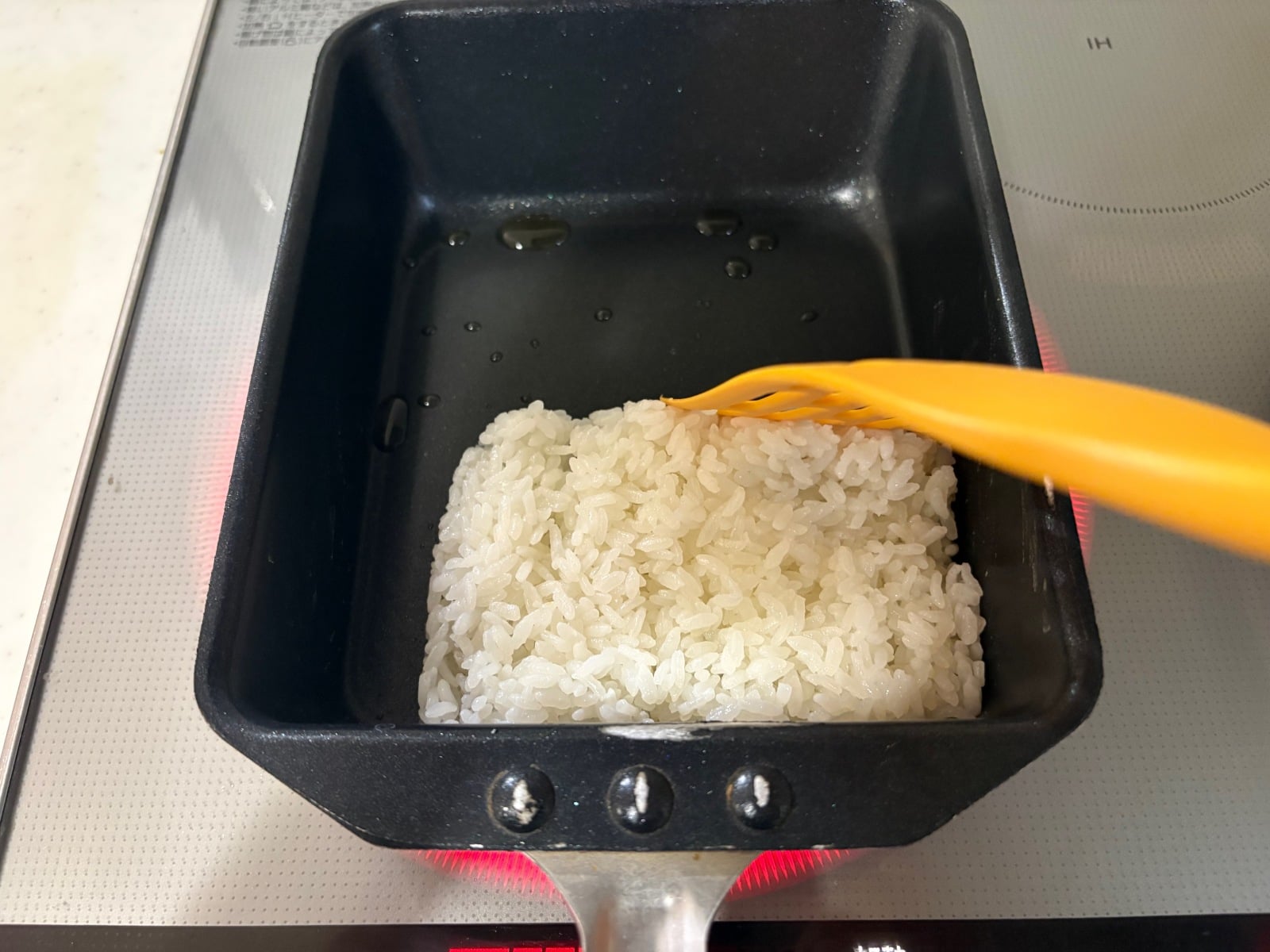 形を整えて焼く