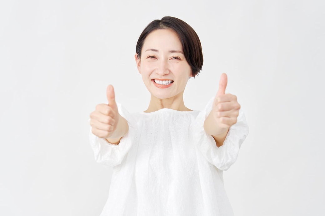 笑顔の女性