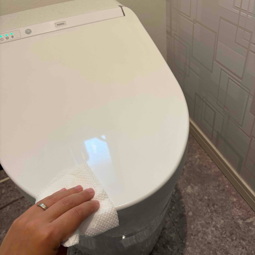 トイレ掃除をしているところ